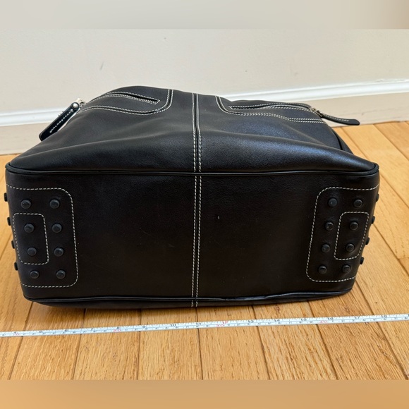 Tod’s traditional Italian 1 strap leather shoulder tote zip top handbag classic - Picture 8 of 15